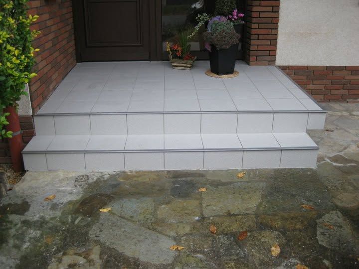 Geflieste Treppen – Außenstufen, 2011